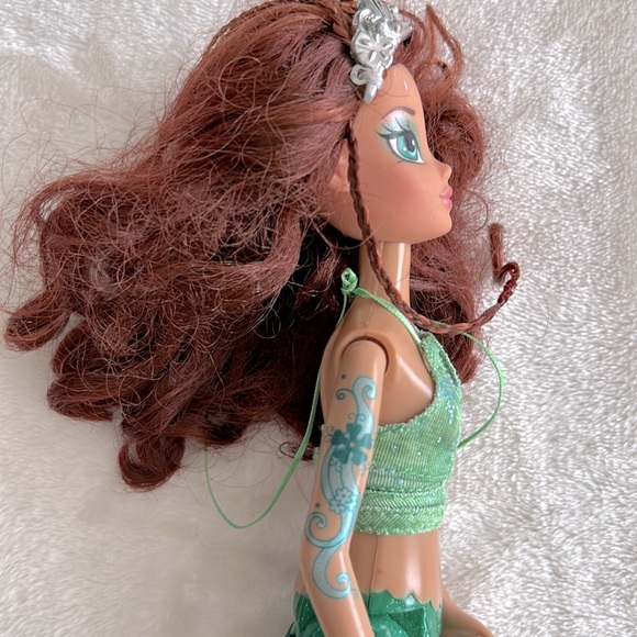 8/$20 Mermaid Barbie - Picture 4 of 6